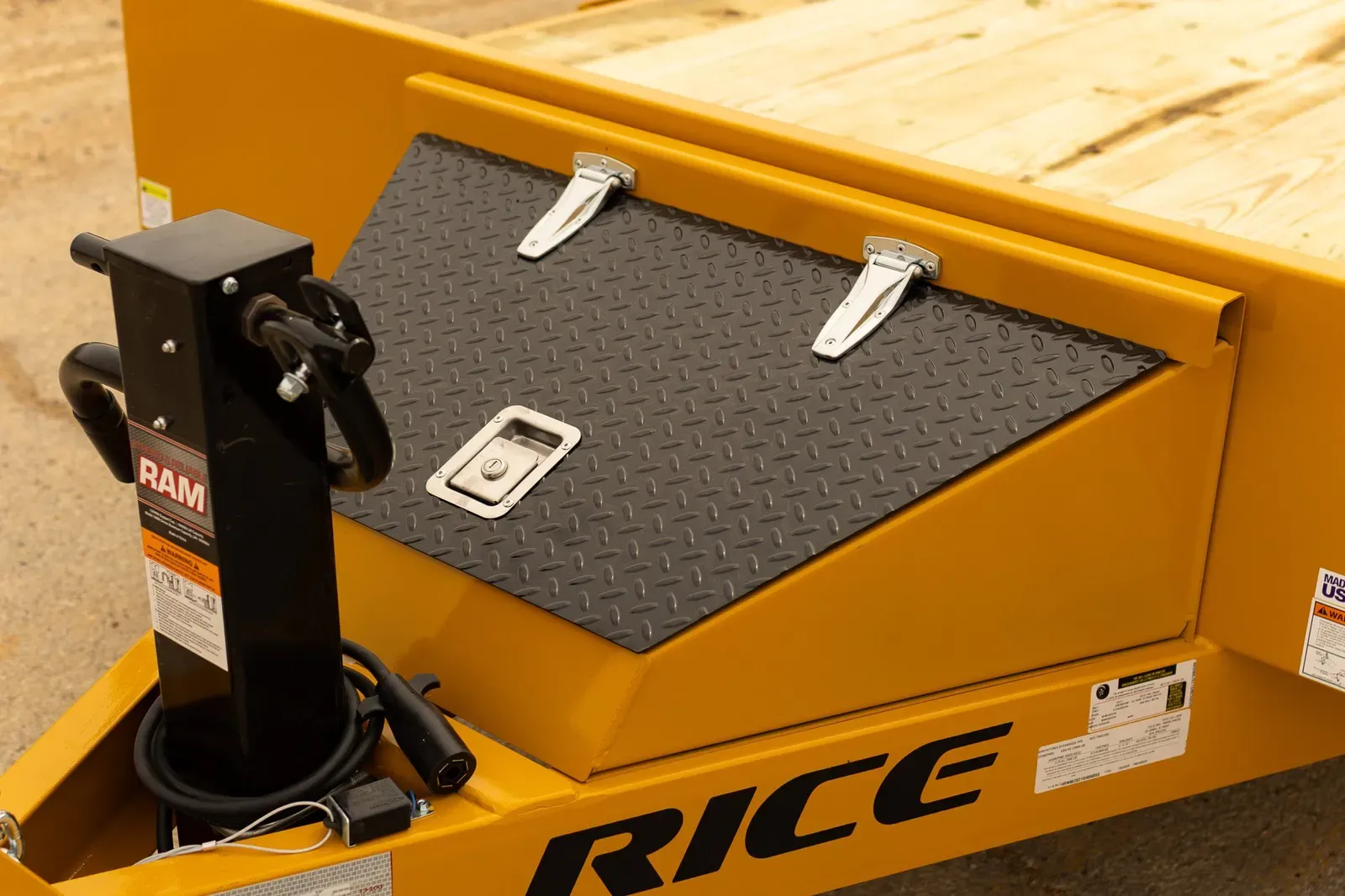 14,000# Equipment trailer