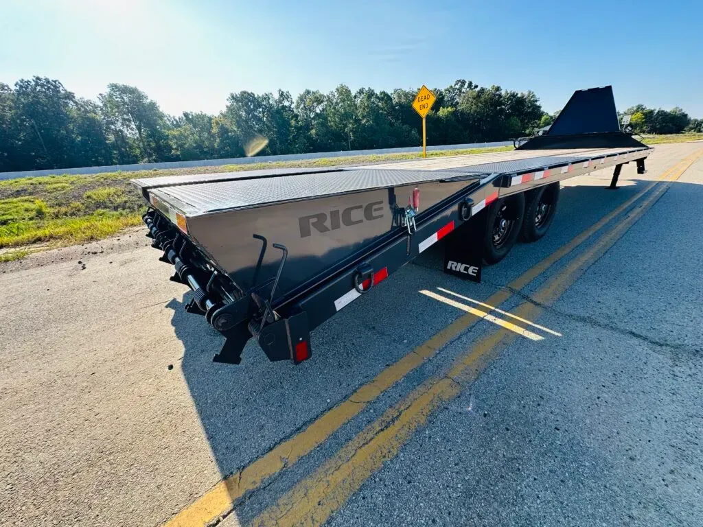 23,990# Deckover Pintle trailer, photo 5