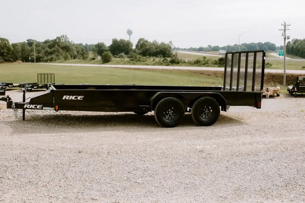 Tandem Axle Stealth trailer, photo 4