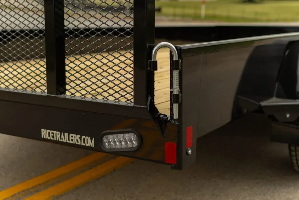 Tandem Axle Stealth trailer, photo 6